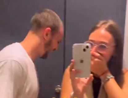 Sorprendente escena centro comercial Valencia